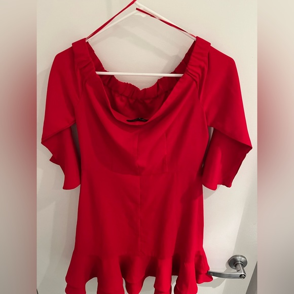 Romeo + Juliet Couture 3/4 Sleeve Off-the-Shoulder Ruffle Mini Dress Size S Red - Picture 8 of 10